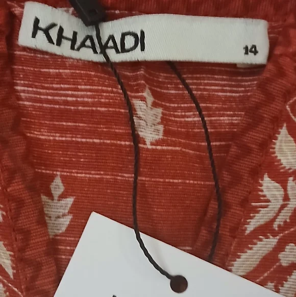 NWT New Embroidered Red Kurta Size Large Bust 21 - Picture 7 of 12